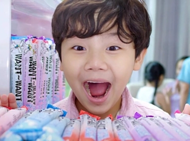 Want Want Frozen - kem ống giải nhiệt mùa hè
